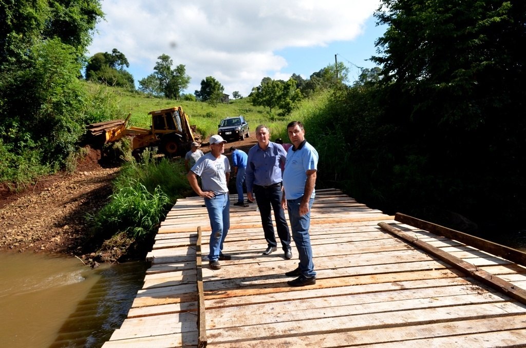 Leia mais sobre o artigo Prefeitura faz recuperação de Ponte