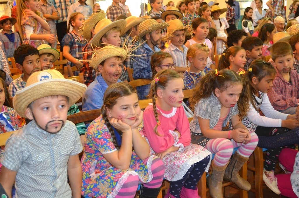 Leia mais sobre o artigo Festividade na escola marca a passagem de São João