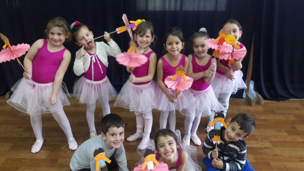 Leia mais sobre o artigo Aulas de dança em Santiago do Sul atendem 87 bailarinos