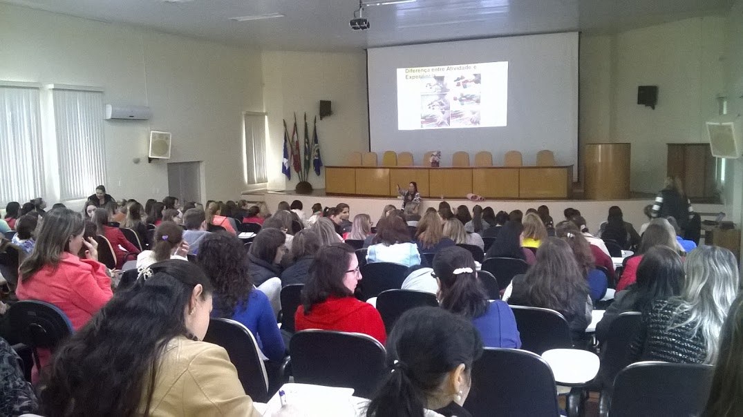 Leia mais sobre o artigo Educação infantil e a formação de professores da região da AMOSC