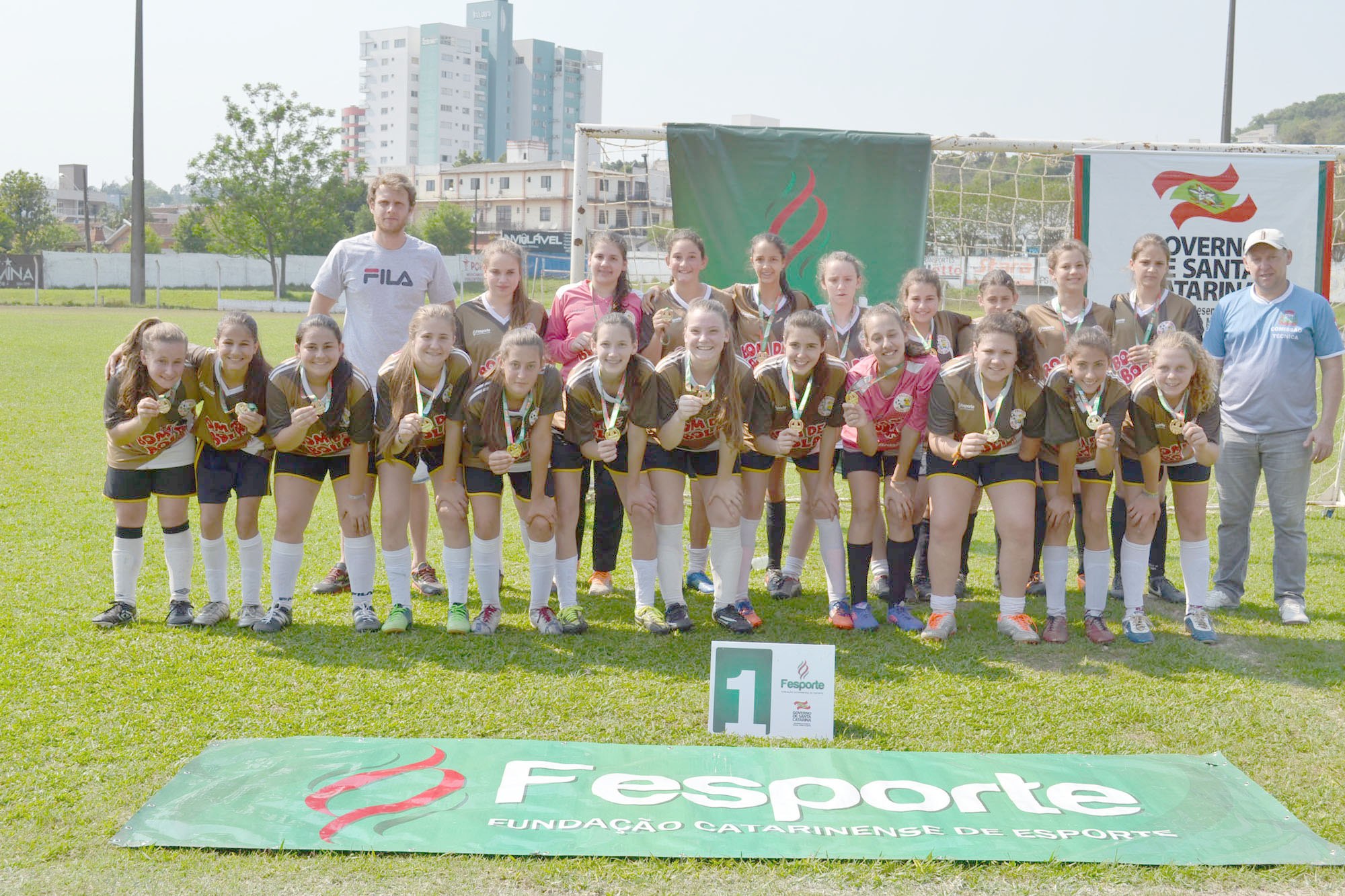 Leia mais sobre o artigo Sul Brasil é campeã microrregional do Moleque Bom de Bola feminino