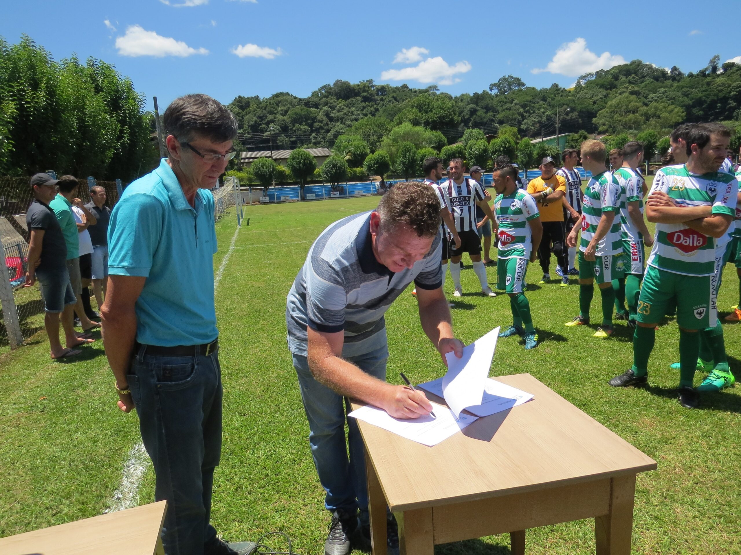Leia mais sobre o artigo Abertura do 4º Campeonato Regional de Futebol de Campo de Santiago do Sul aconteceu no domingo 04