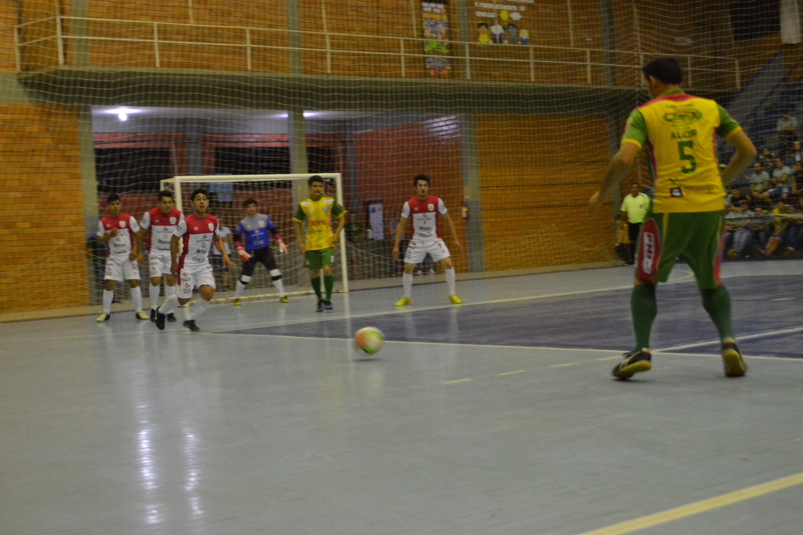 Leia mais sobre o artigo Campeonato Municipal de Futsal tem 29 equipes e 341 atletas inscritos