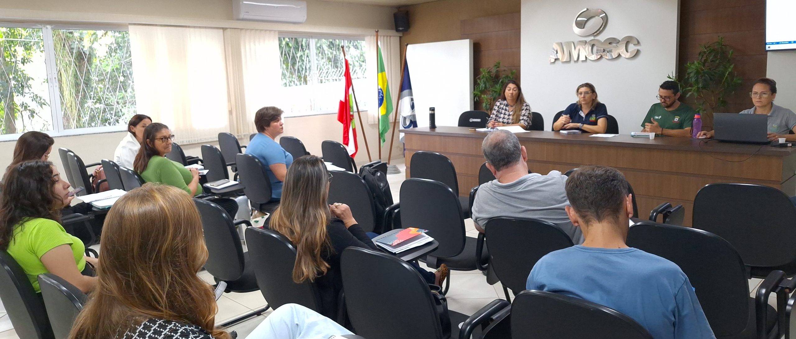 Você está visualizando atualmente Reuniões do Colegiado de Cultura da AMOSC promovem discussões sobre eventos regionais, Lei Paulo Gustavo e Programa Nacional Aldir Blanc