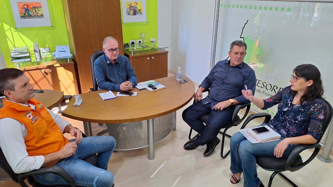 Você está visualizando atualmente Associação dos Municípios do Oeste de Santa Catarina (AMOSC) pede união regional para combate à Dengue