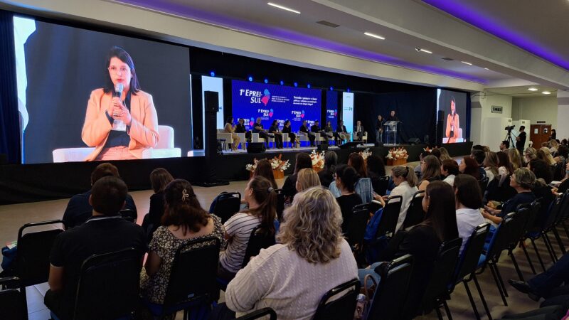 1º Encontro de Pesquisa e Redes de Ensino em Educação Integral da Região Sul reuniu mais de  700 profissionais da educação