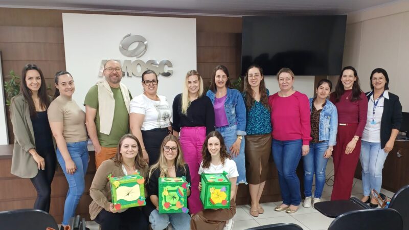 Colegiado de nutrição da AMOSC discute alimentação escolar para 2025